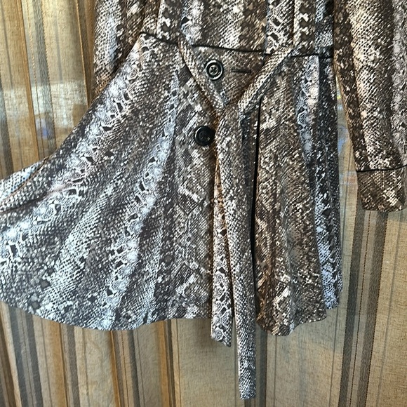 Candies coat size Med. Fit and flare belted design - Picture 3 of 8